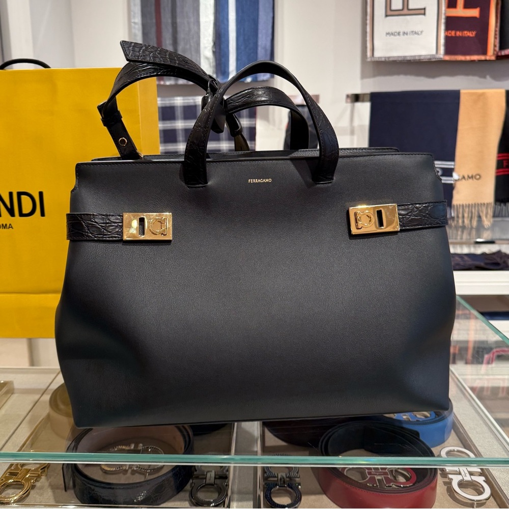 Ferragamo Hug Leather Tote Bag